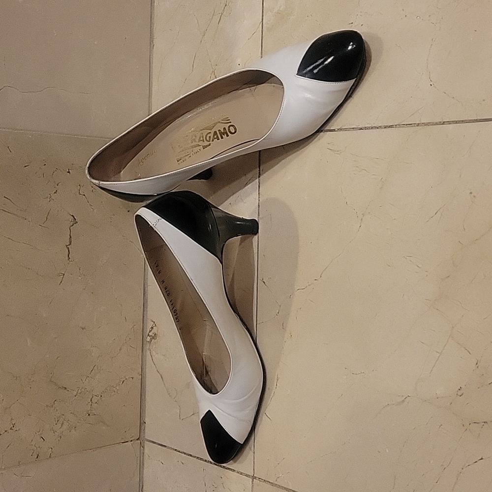 Vintage Salvatore Ferragamo heels